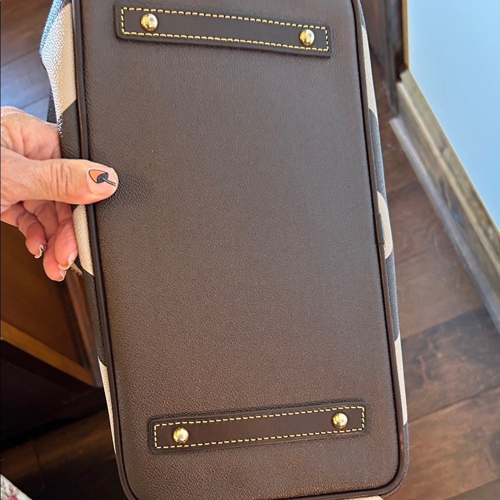 Dooney & Bourke Tan and Brown Chevron Tote - Picture 9 of 15